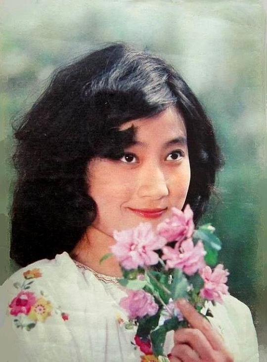 黄月美