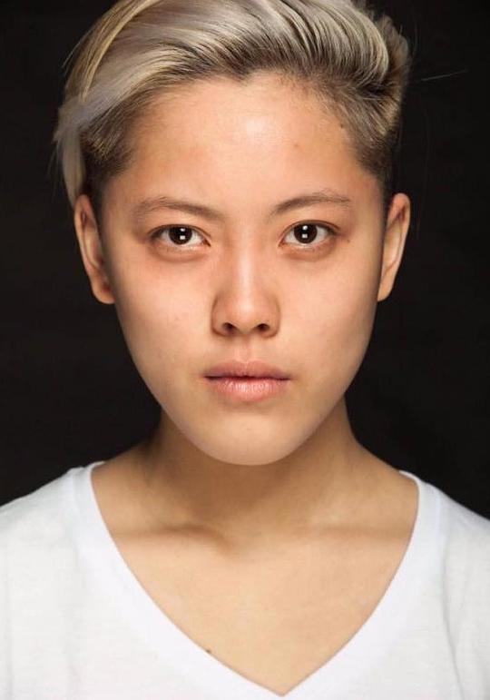 扎卡里&middot;兴