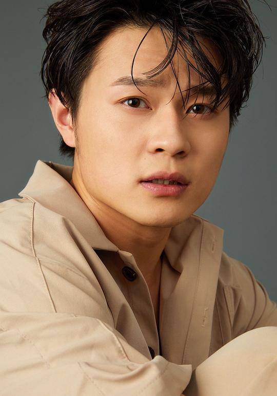 王佑名
