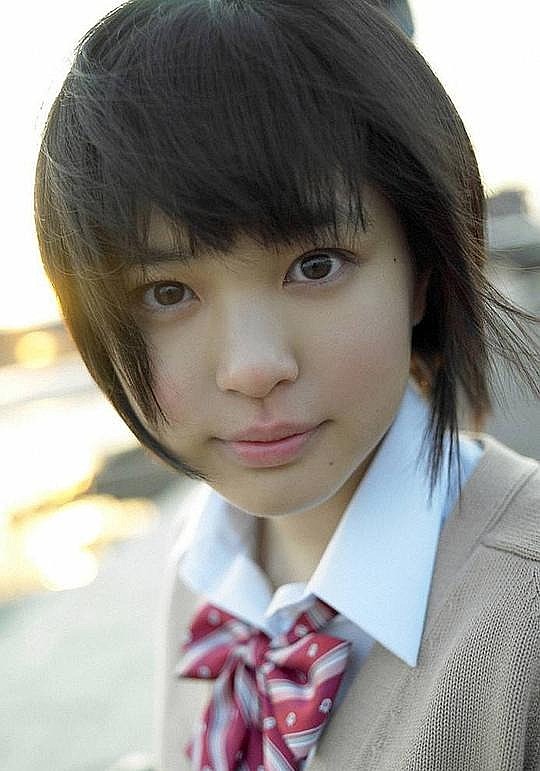 荒井萌