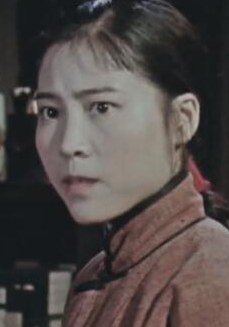 石美芬