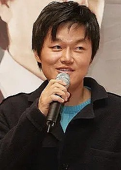 朱东民