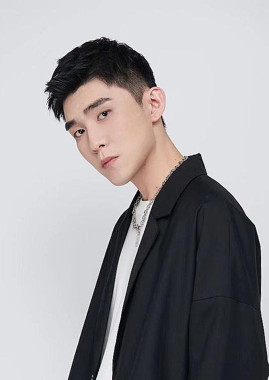 李钒恺