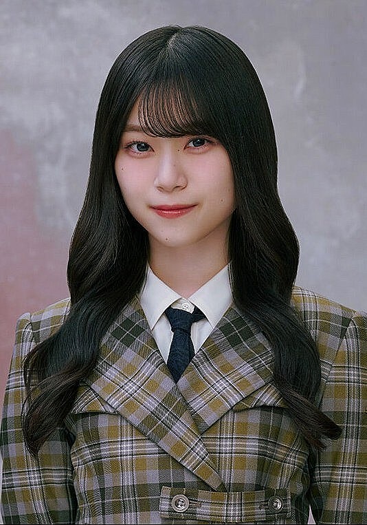 山下瞳月