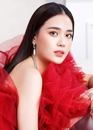 查依莎拉&middot;瓦塔娜娜雯