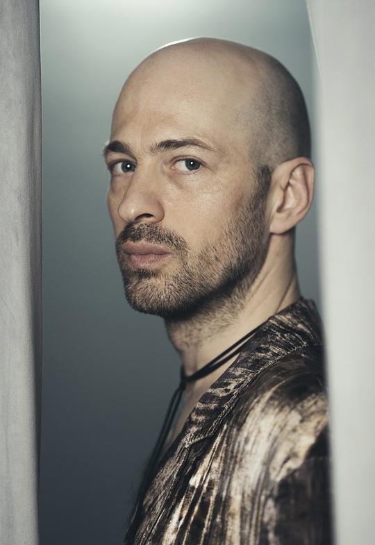 Istv&aacute;n
