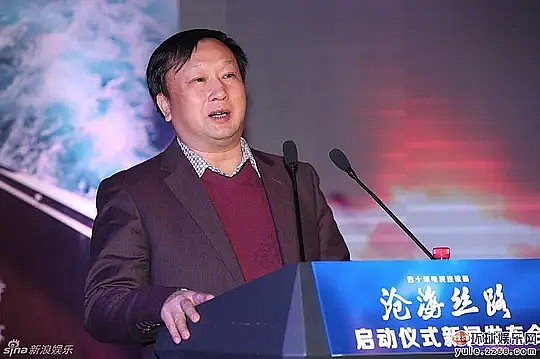曾有情