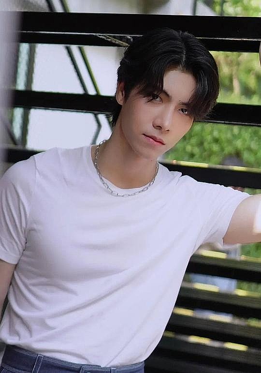 胡家杰