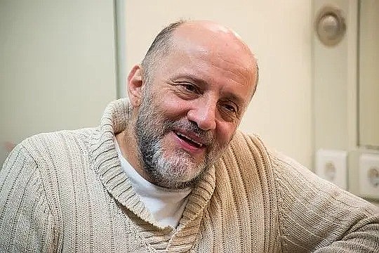Manos