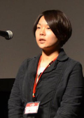 山崎佐保子