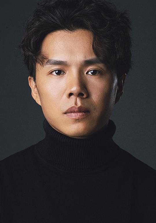 王俊