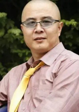 徐少华