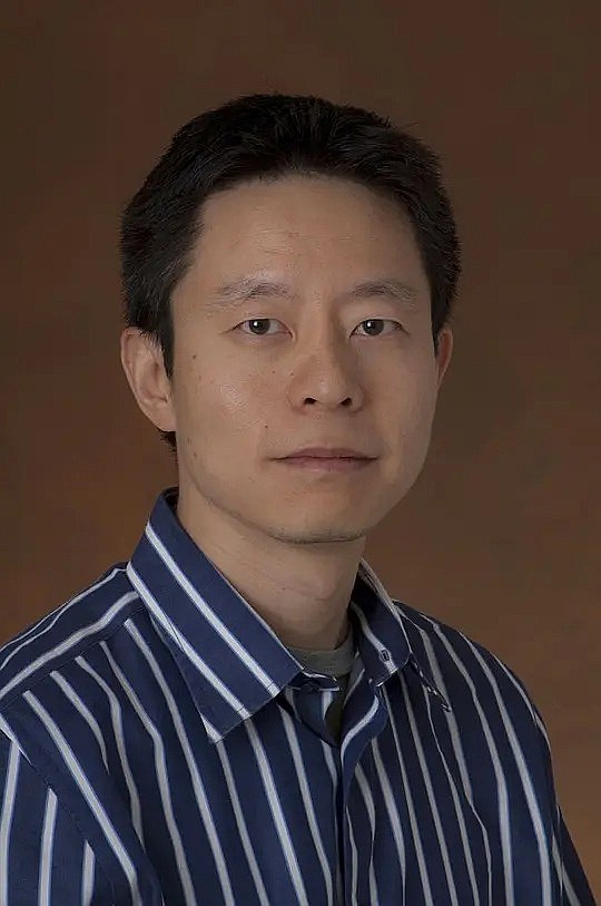 李菂