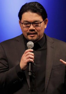 约翰&middot;青岛崇