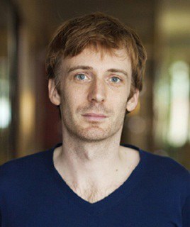 巴斯蒂安&middot;特罗斯特
