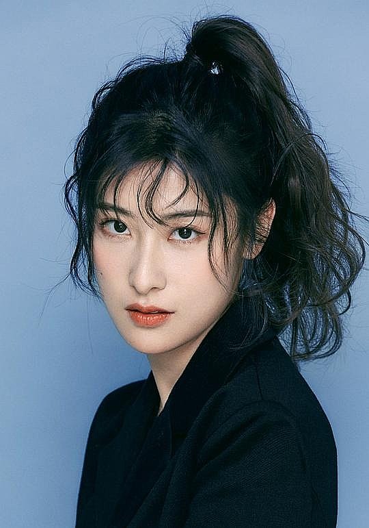殷越