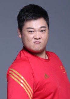 李屹伦