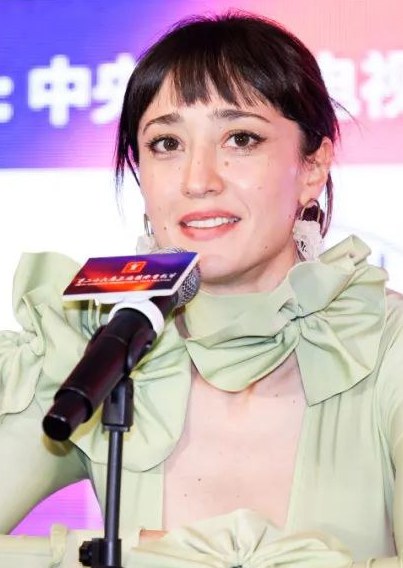 卡米拉&middot;佩拉尔塔