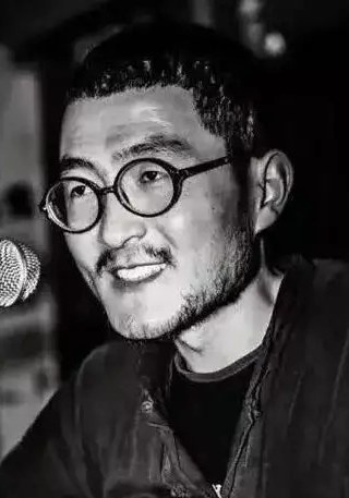 张尕怂