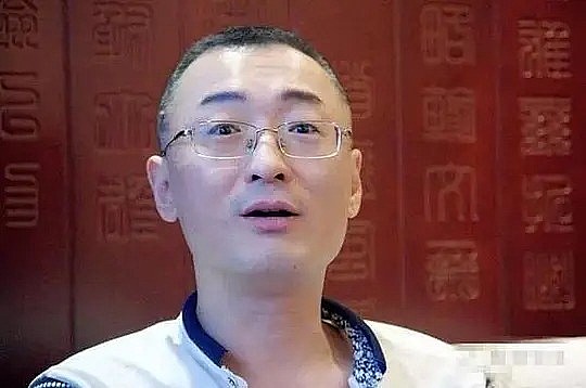 王蔚