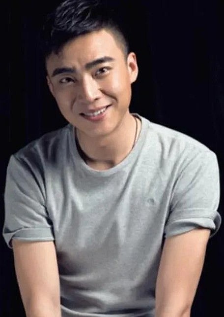 杨鹤云
