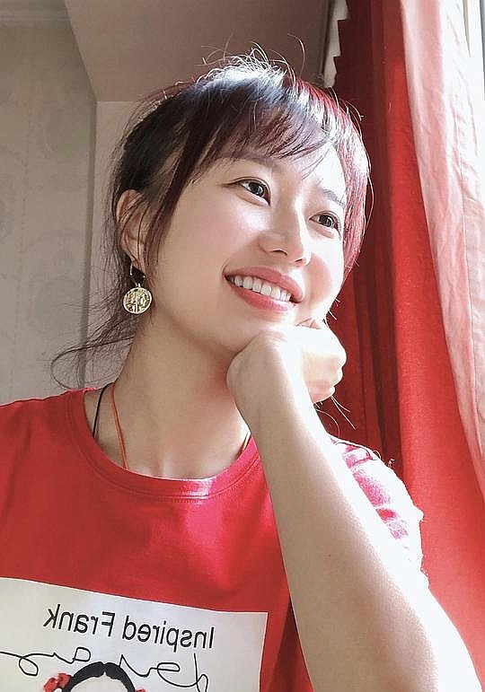 张镡月