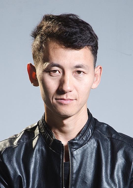 张朝评