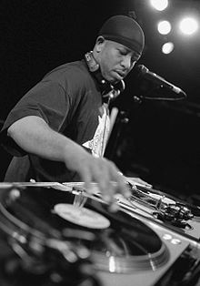 DJ