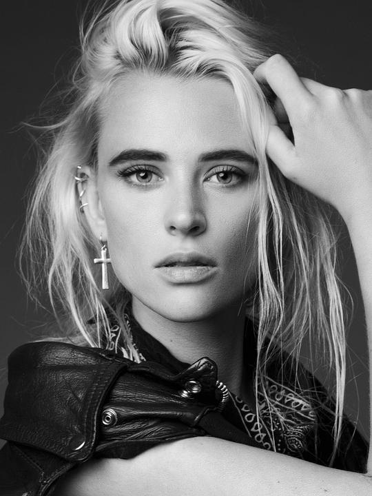 米露&middot;范&middot;格罗森