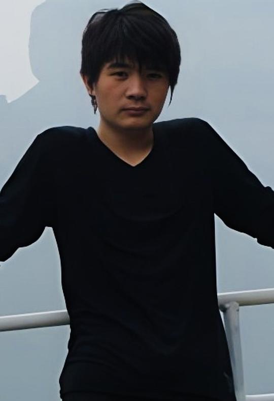 李天亮