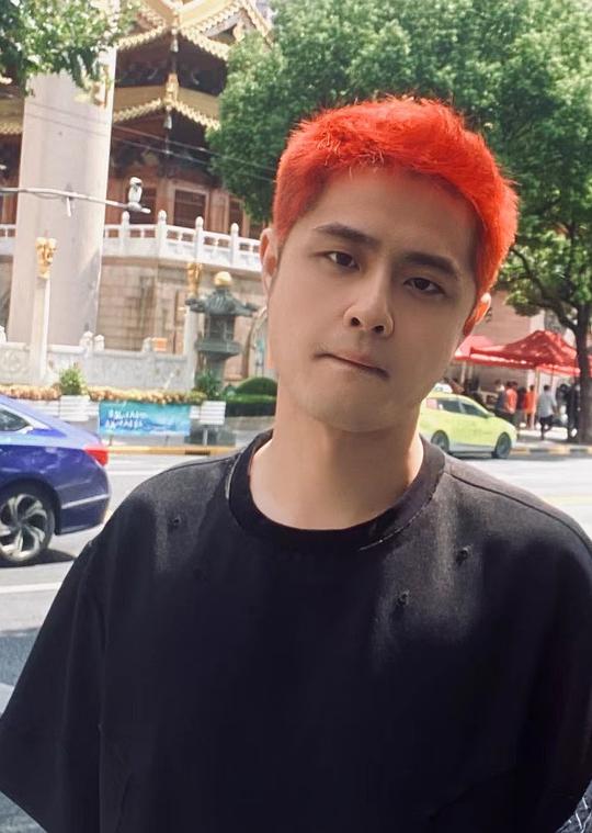 李铭