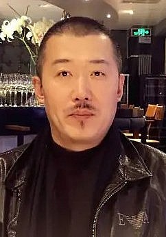 张卫东