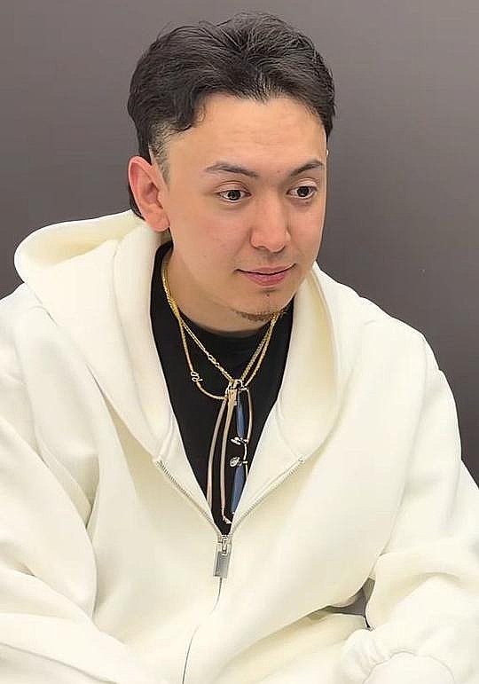 伊力