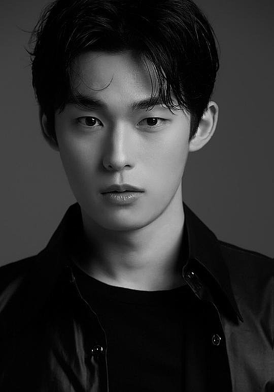 朴庭佑