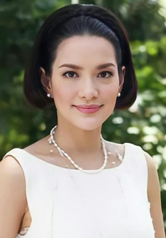 拼塔安&middot;阿孔萨妮